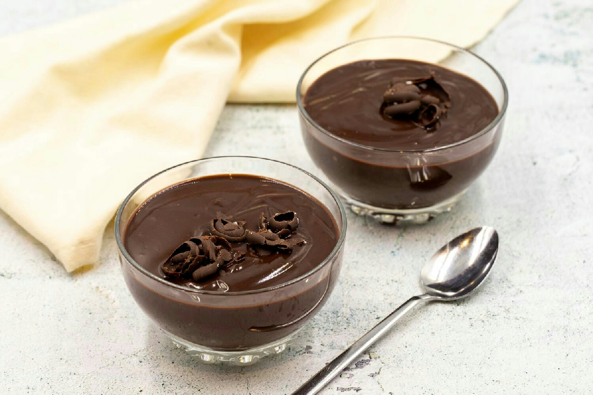Budino al cioccolato leggero: il dolce di Natale soffice e facile da preparare