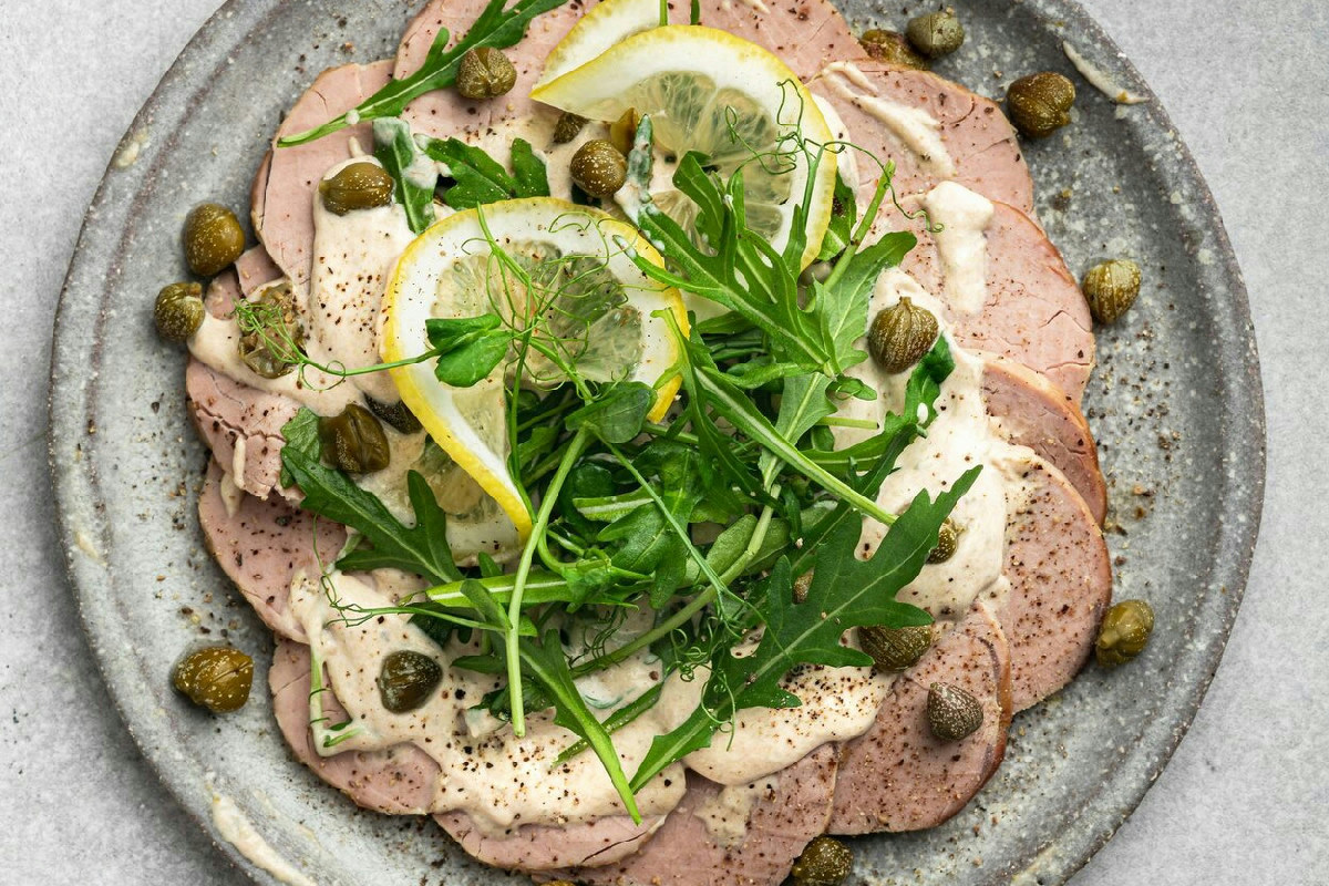 Vitello tonnato piemontese: un piatto cremoso dal sapore equilibrato e irresistibile